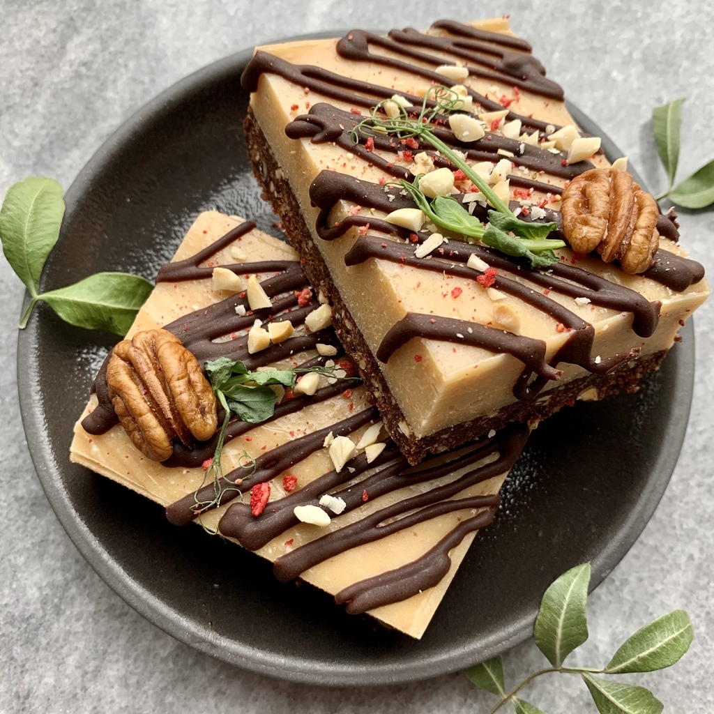 Raw пирожное "Ореховое"