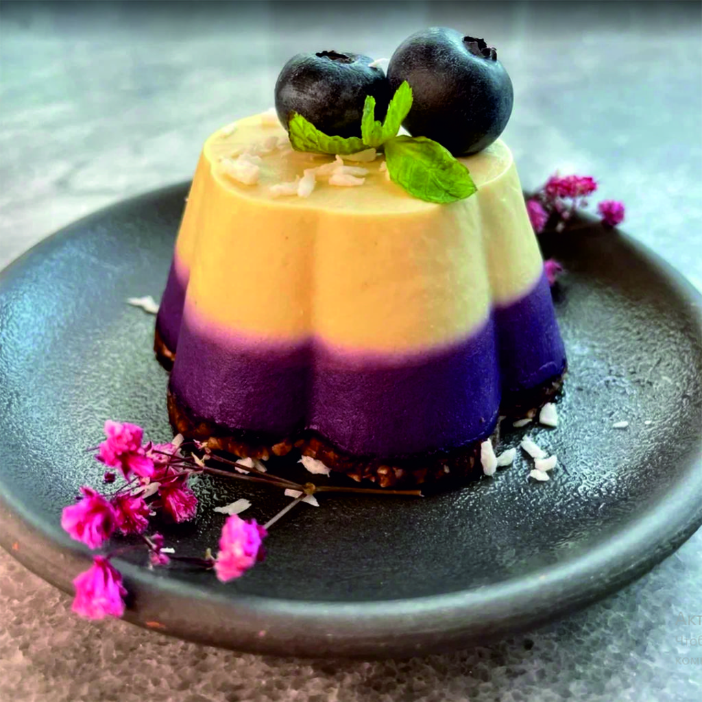 RAW-Vegan-ПП пирожное “Черника-Маракуйя"