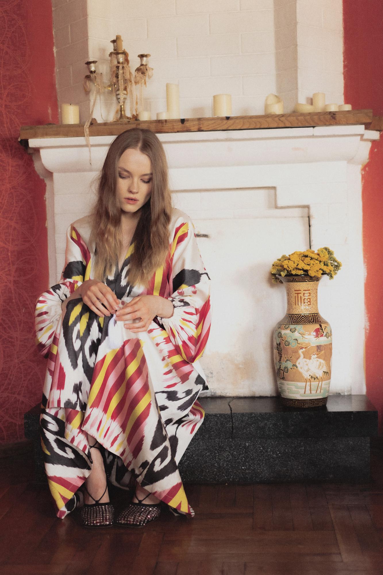 Шелковый кафтан EVE