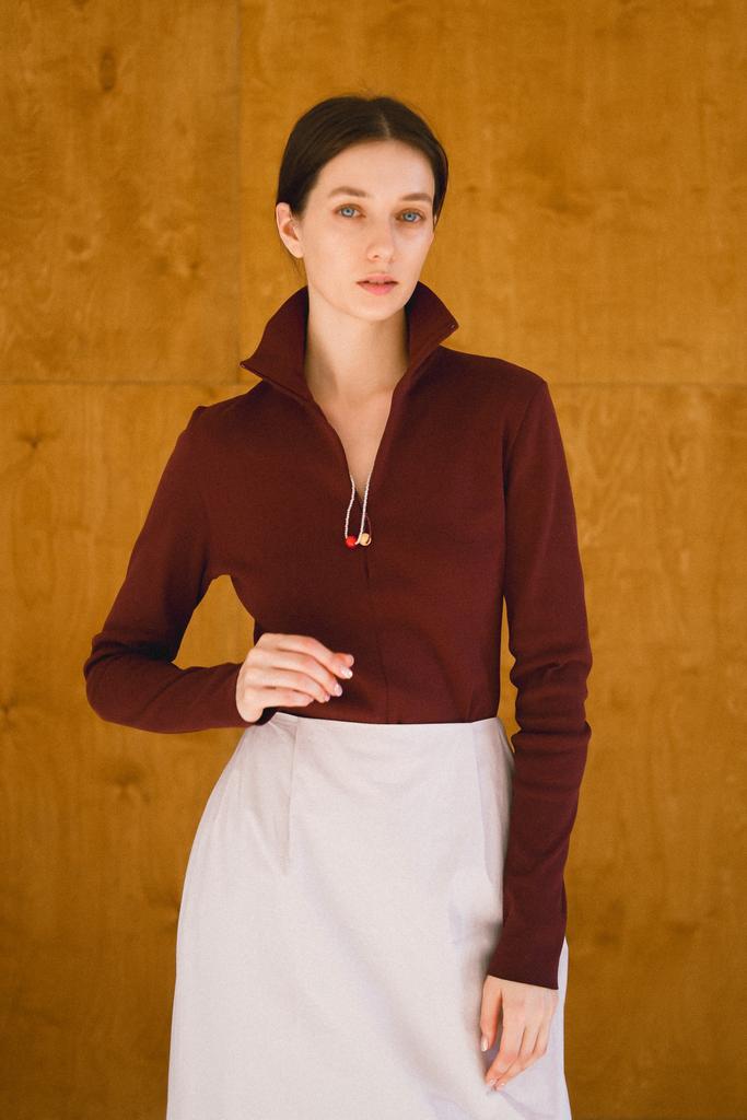 Лонгслив с молнией