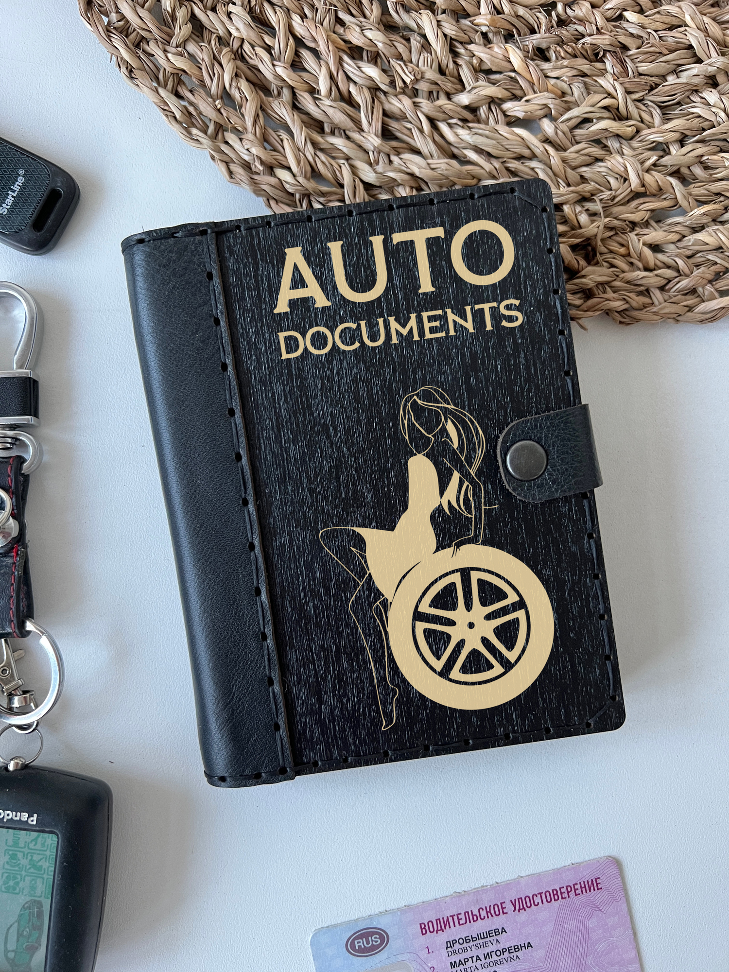 Обложка для автодокументов "Колесо"