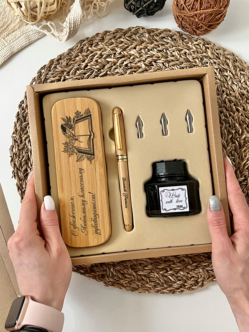 Письменный набор перо "Любимому классному руководителю"