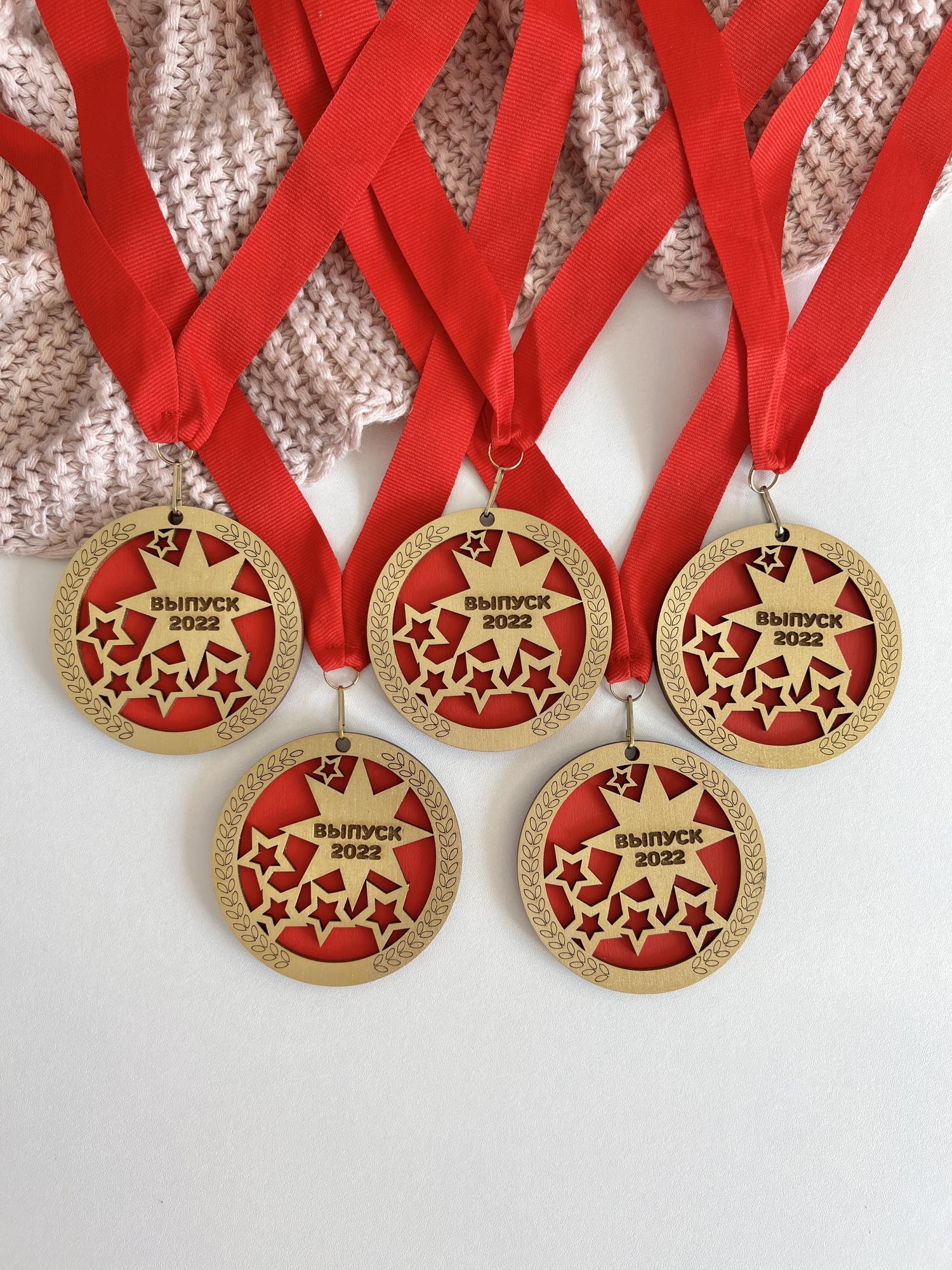 Медали из дерева "Звёзды" красный + золото 5шт