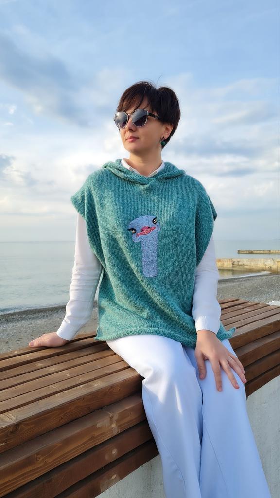 Пончо со страусом