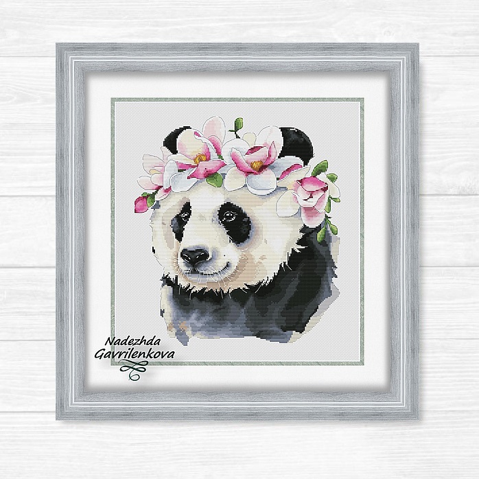 Панда в веночке