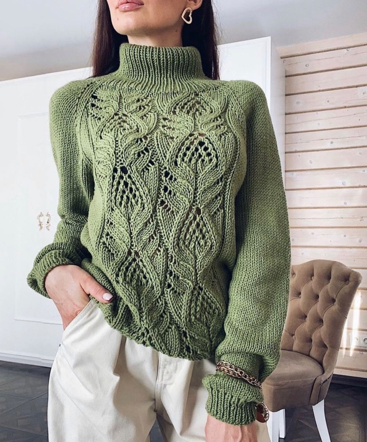 Описание Свитер Sakura