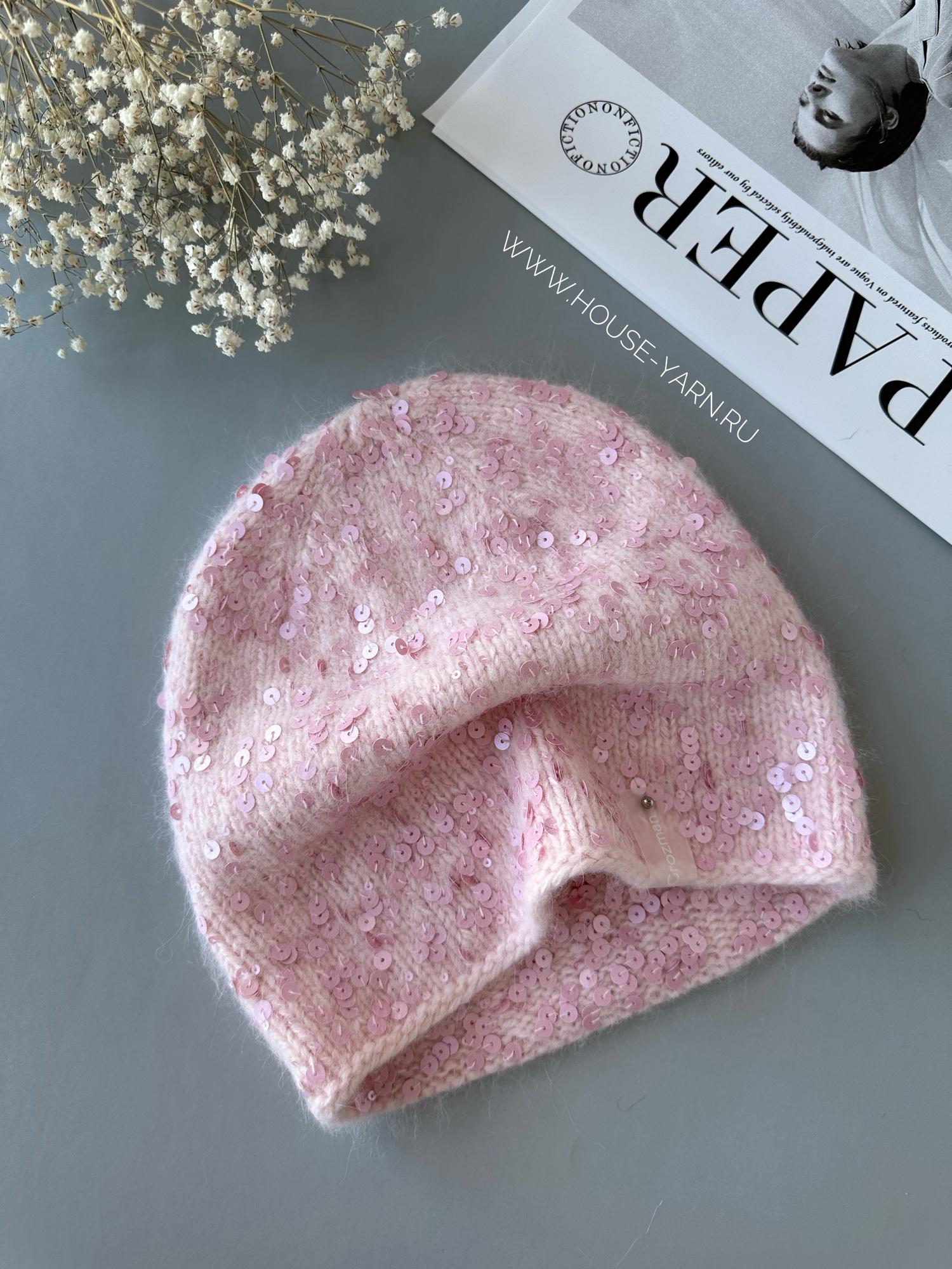Вязаная шапка с пайетками (розовая)