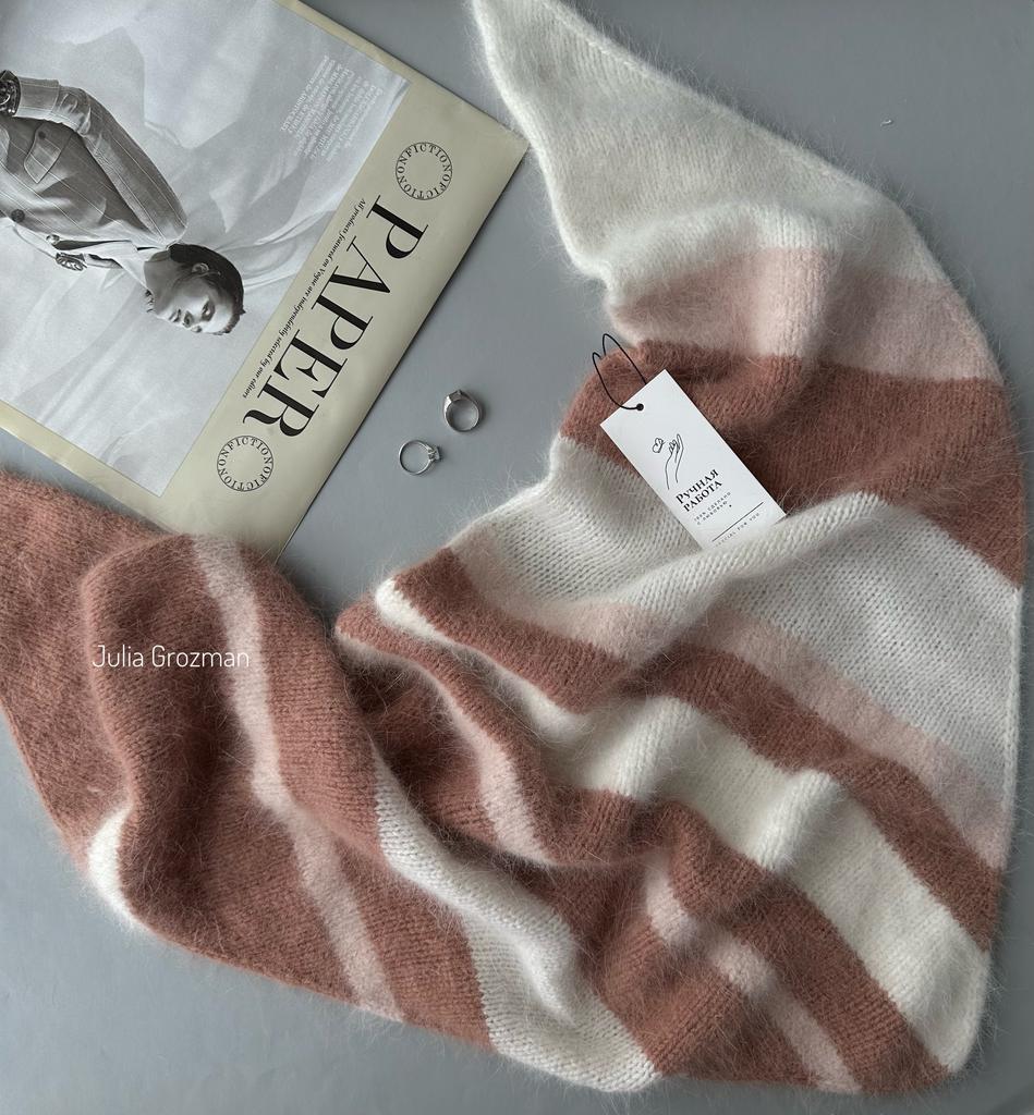 Вязаная полосатая косынка (ириска /молочный/пудровый)