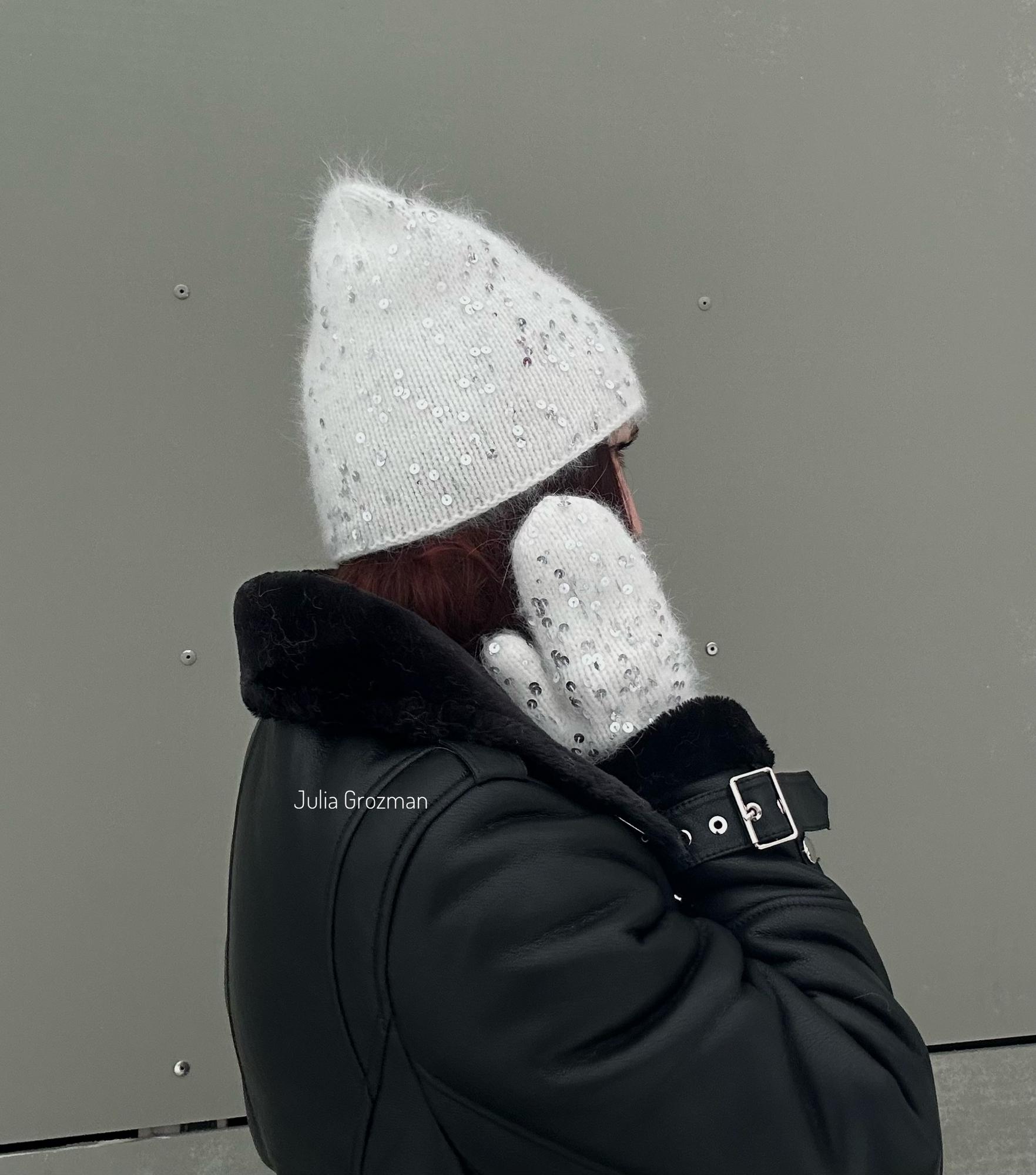 Вязаный комплект шапка + варежки  (молочный)