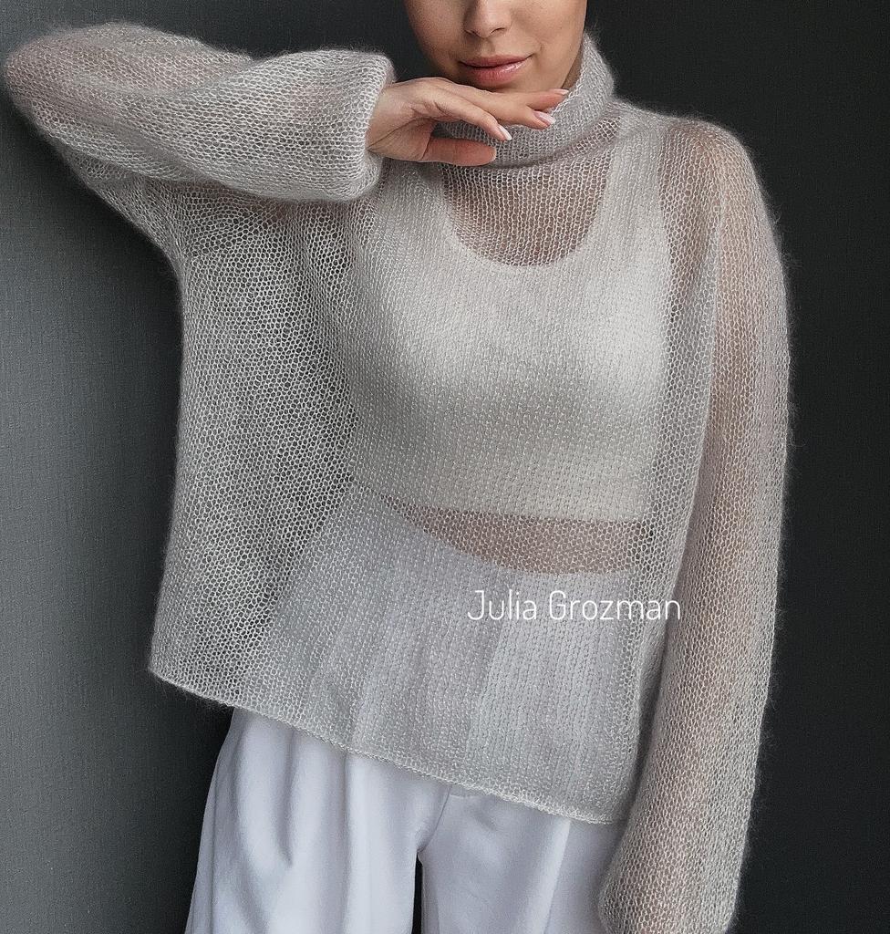 Вязаный свитер  (св.серый с люрексом)