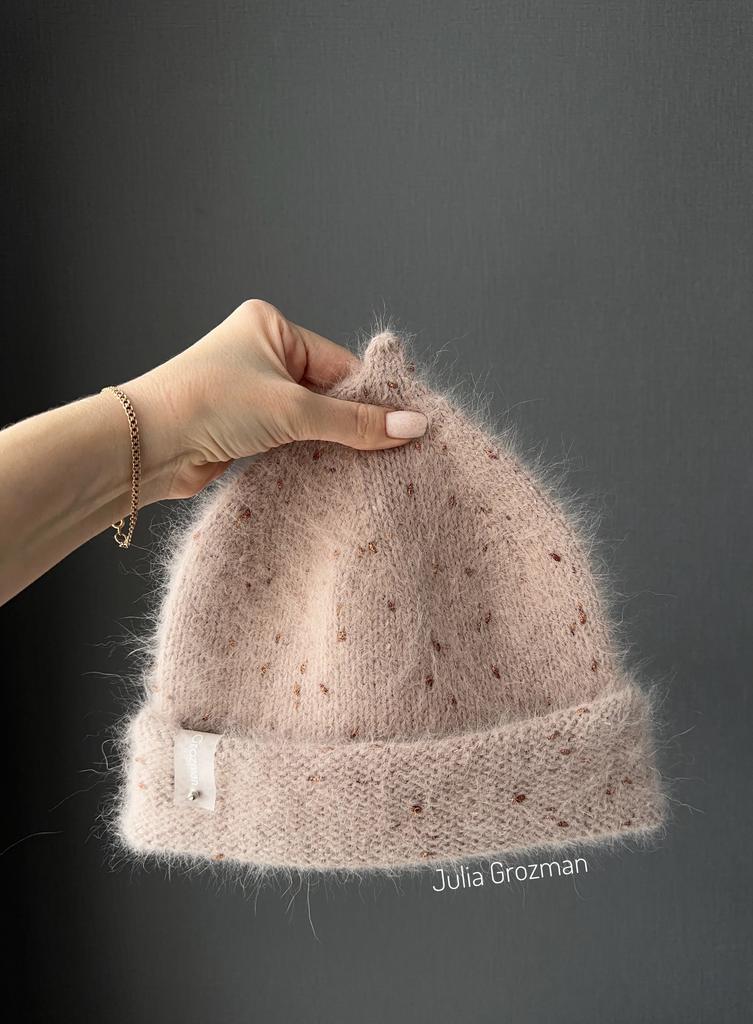 Вязаная шапка (бежевая)