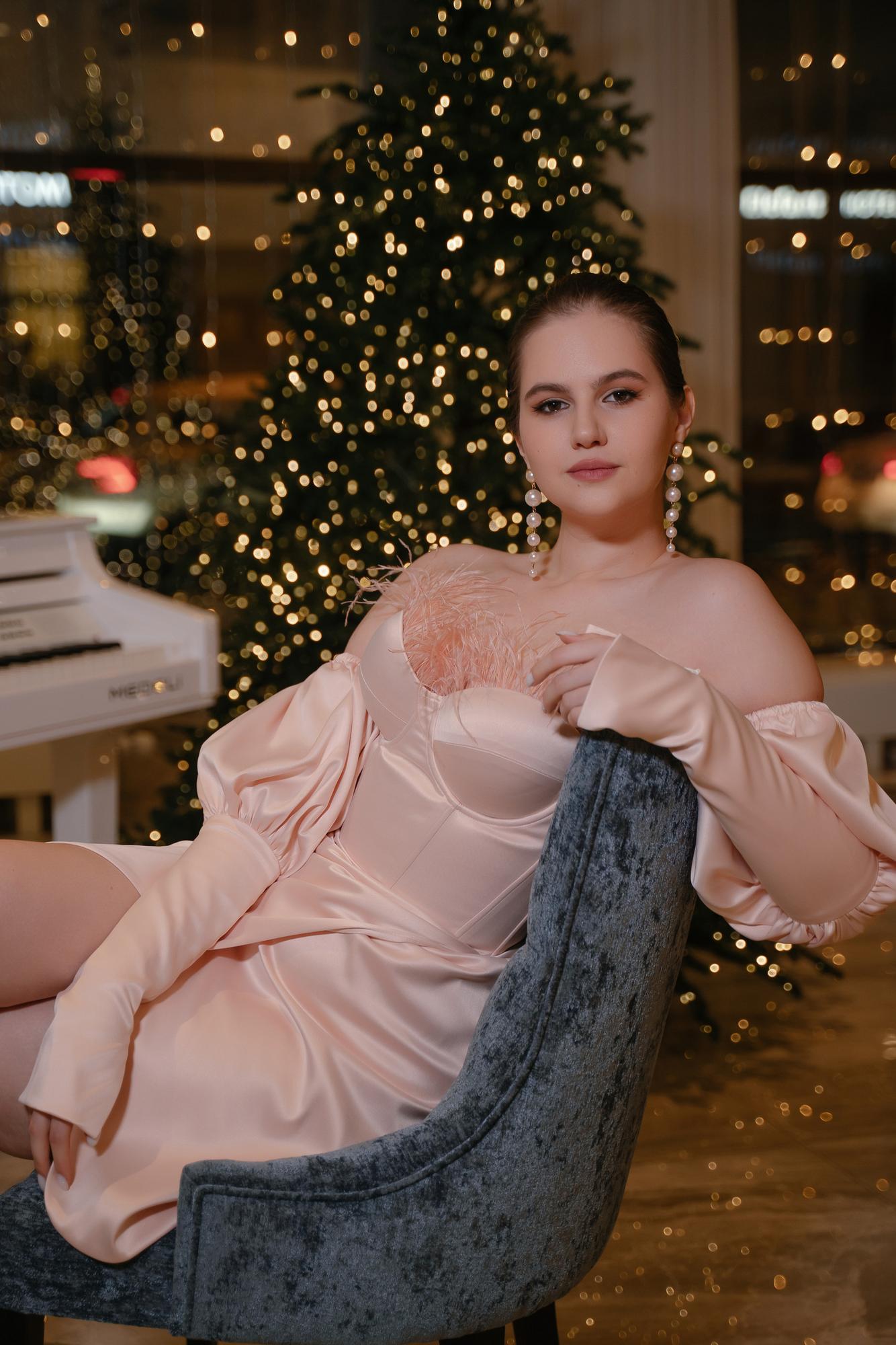 Вечернее платье Феат pink