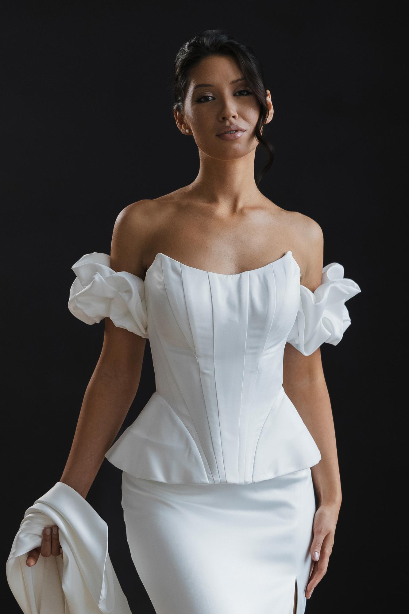 Корсет с акцентными боками