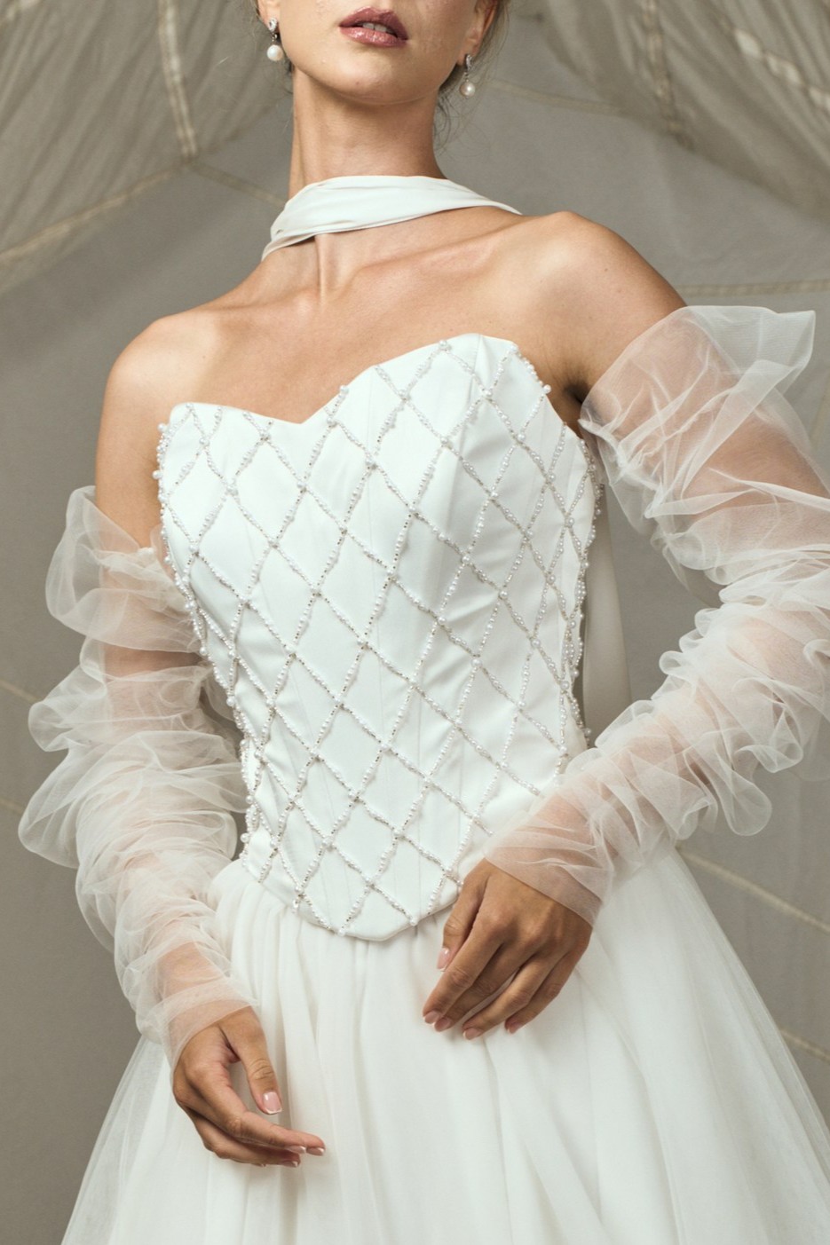 Корсет с геометрической инкрустацией