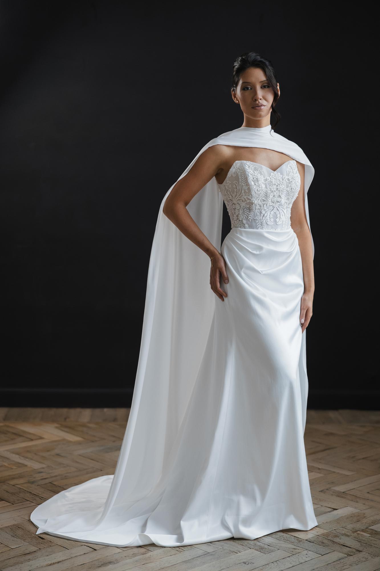 Шарф сатиновый длинный молочный