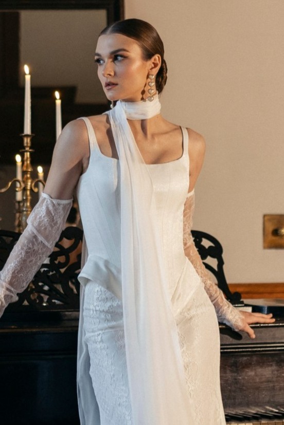 Корсет с вырезом каре