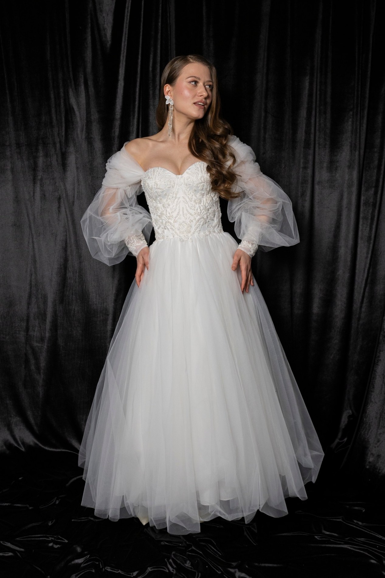 Свадебное платье Вероника с расшитым корсетом