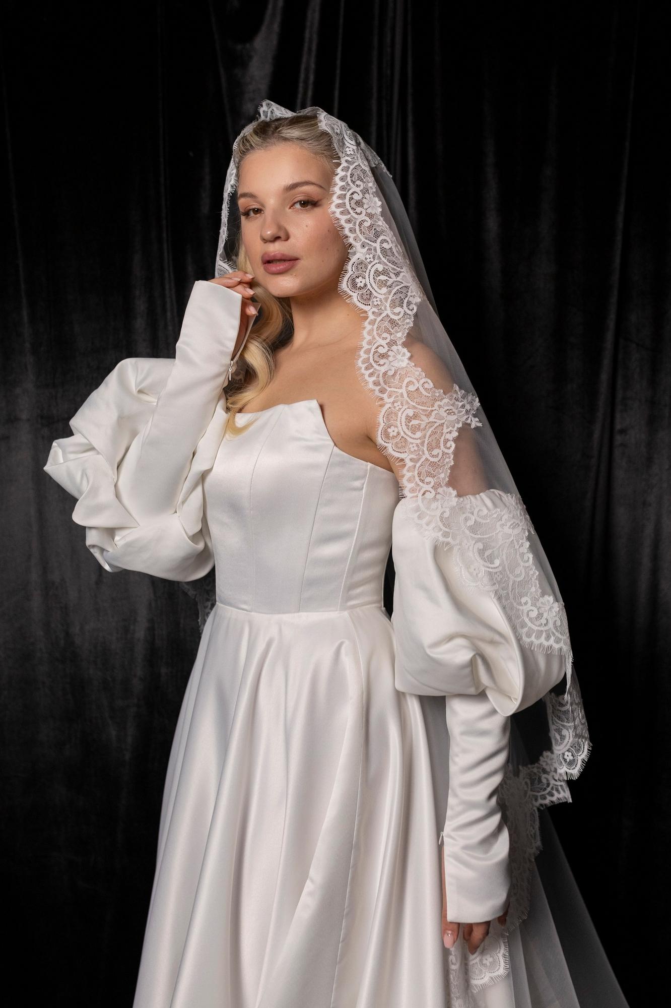 Фата испанка с мягким кружевом