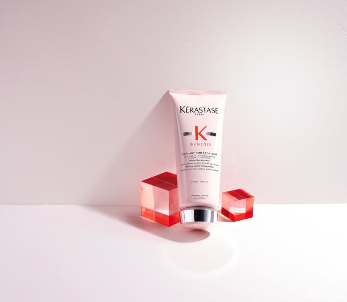 Молочко Kérastase Genesis Renforçateur