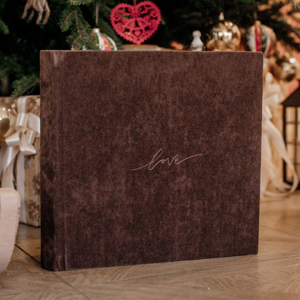 Фотоальбом "love" коричневый бархат