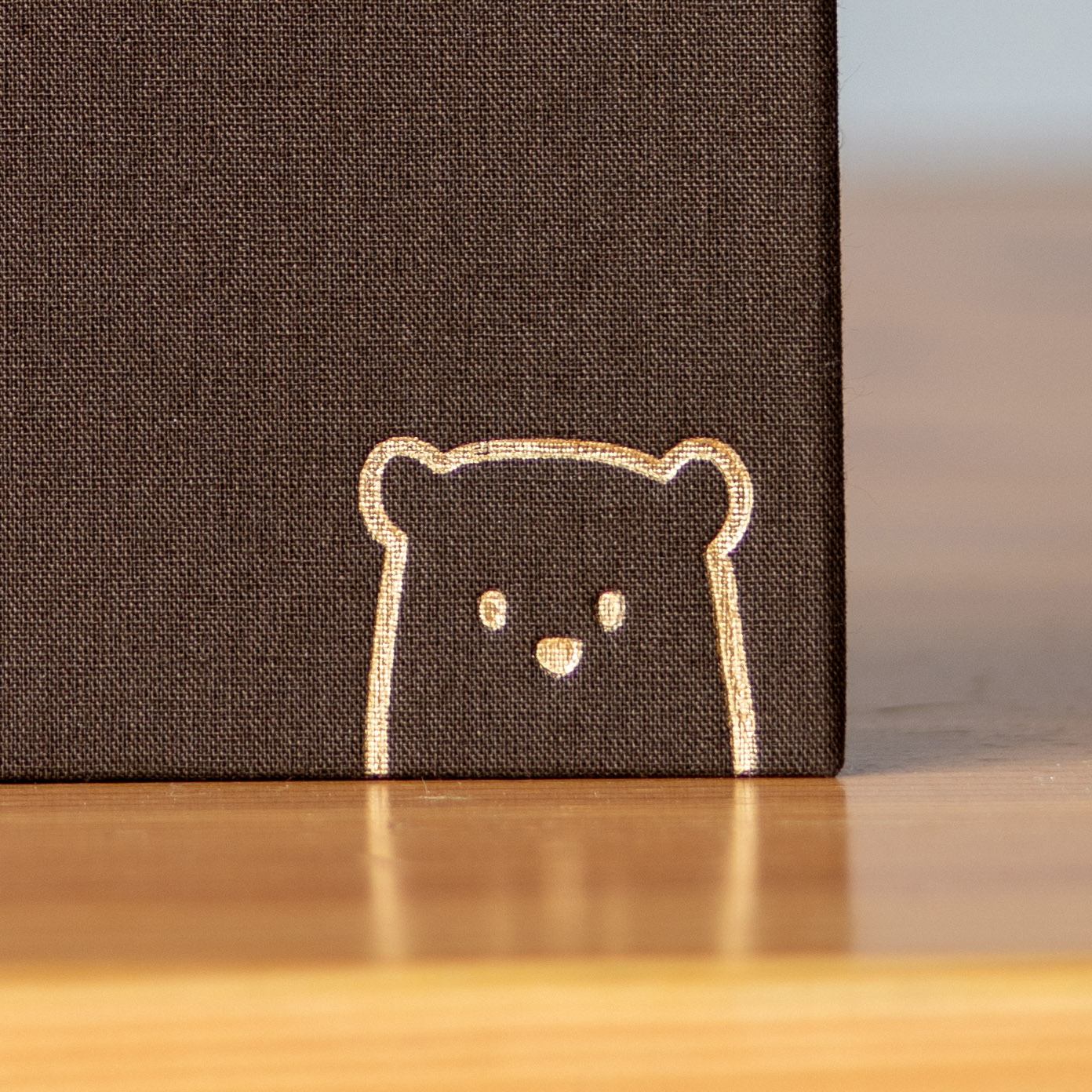 Коричневый лен