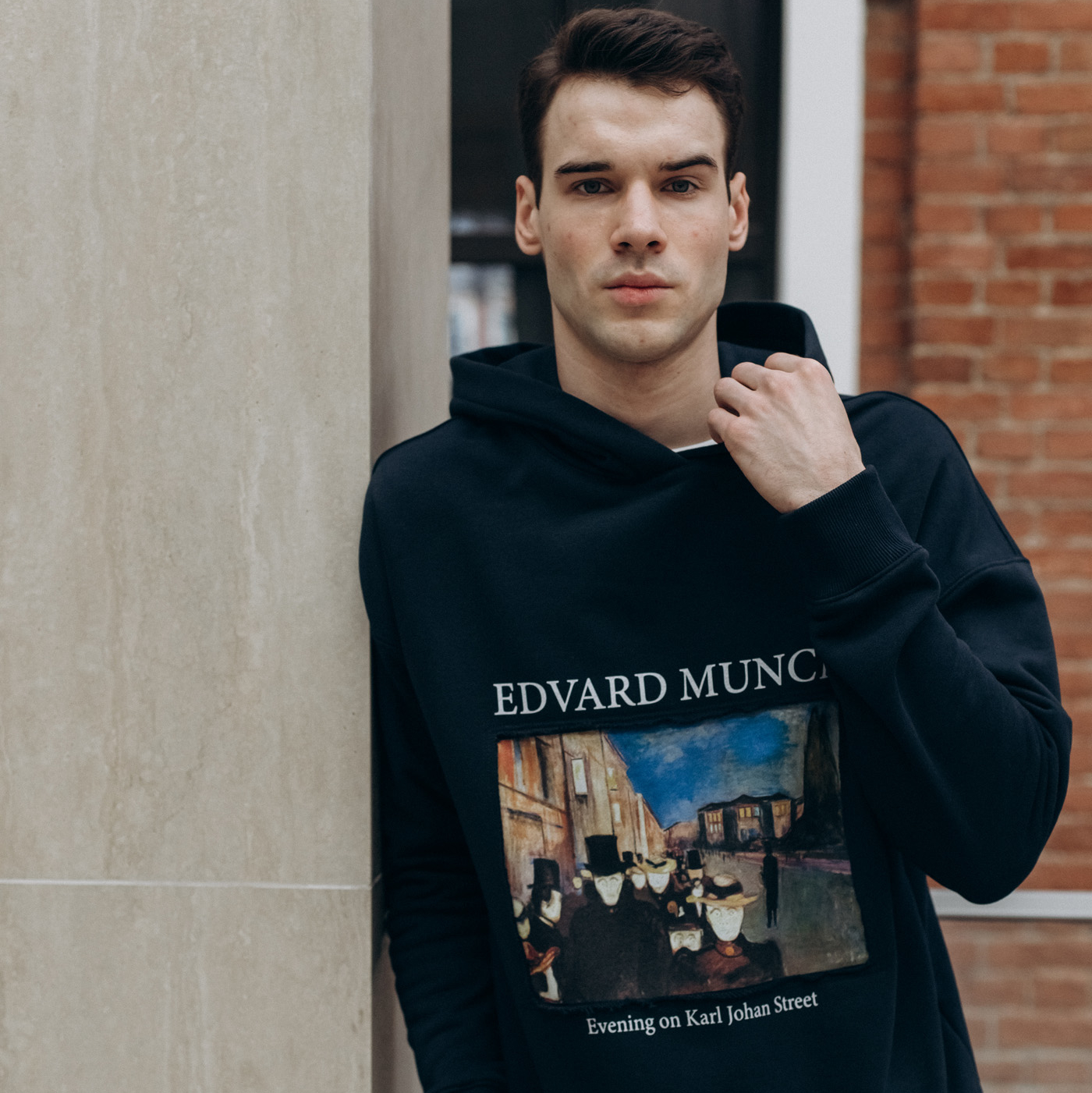 Худи с картиной ЭДВАРД МУНК. Вечер на улице Карла Юхана