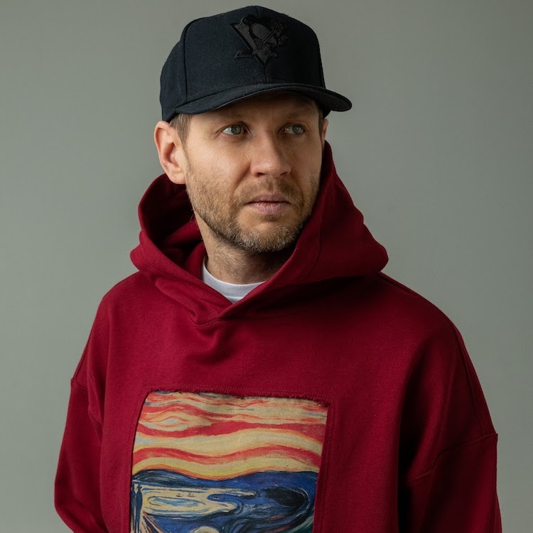 Худи в красном цвете Эдвард Мунк "Крик"