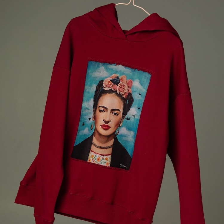 Худи в красном цвете "Фрида Кало"