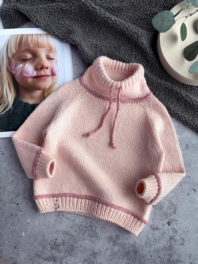 Описание - Детский свитер "Hug/Хаг"