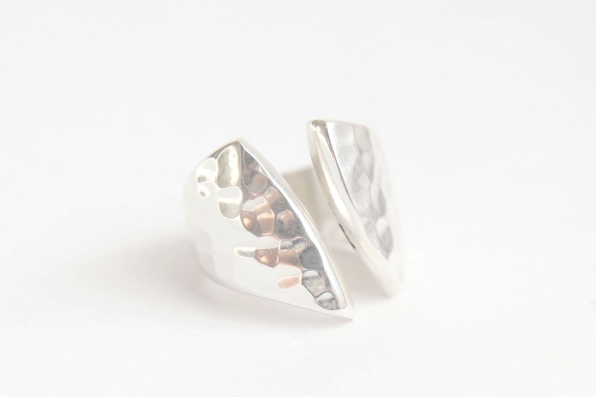 Серебряное кольцо