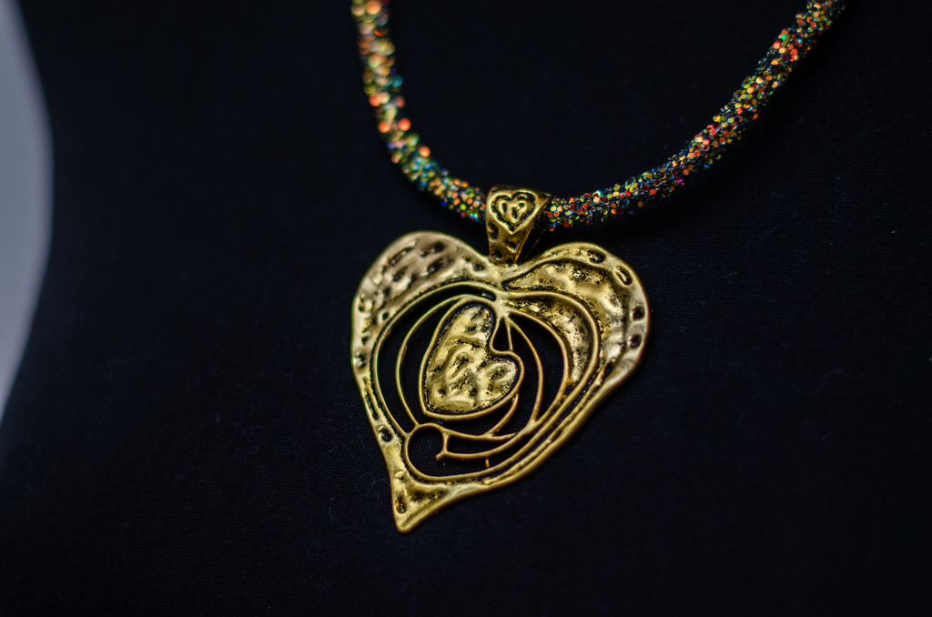 Листья и ягоды - колье TC21F2