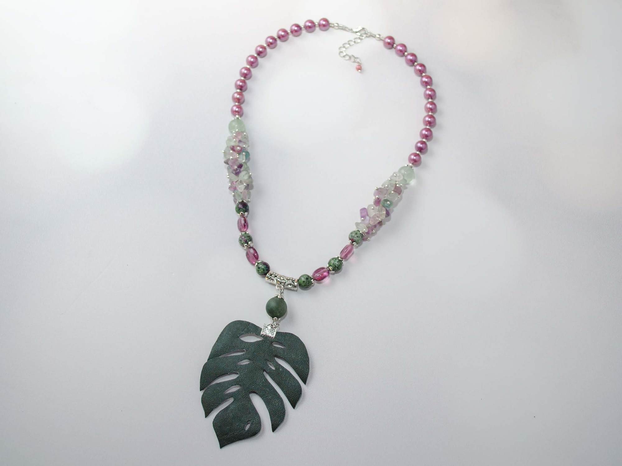 Листья и ягоды - колье SO-TC21F15