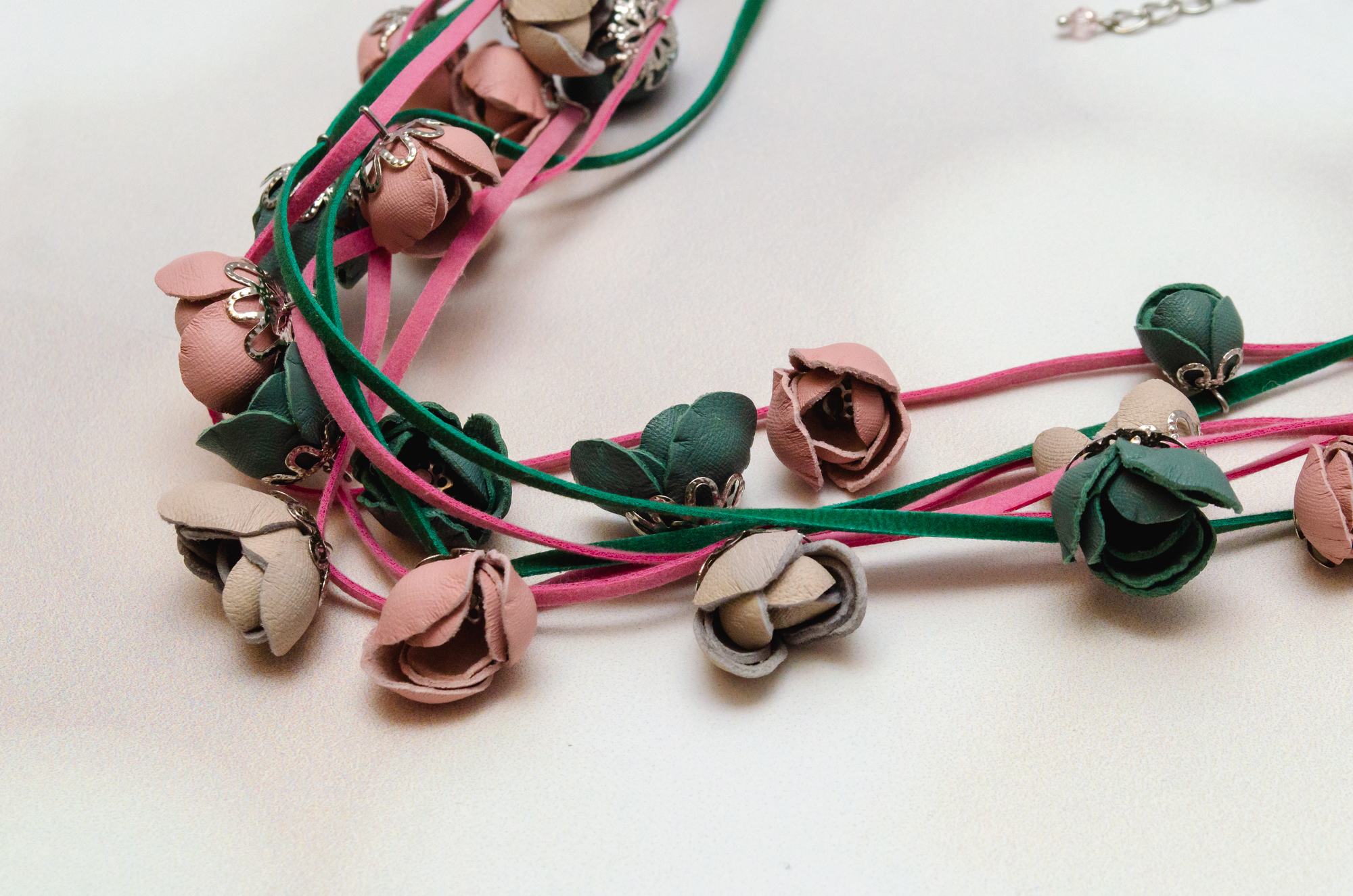 Цветочные бусы SO-N21FB6