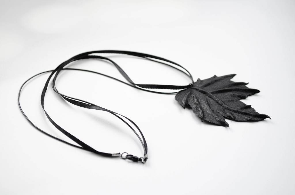 Кулон N21P6 Лист