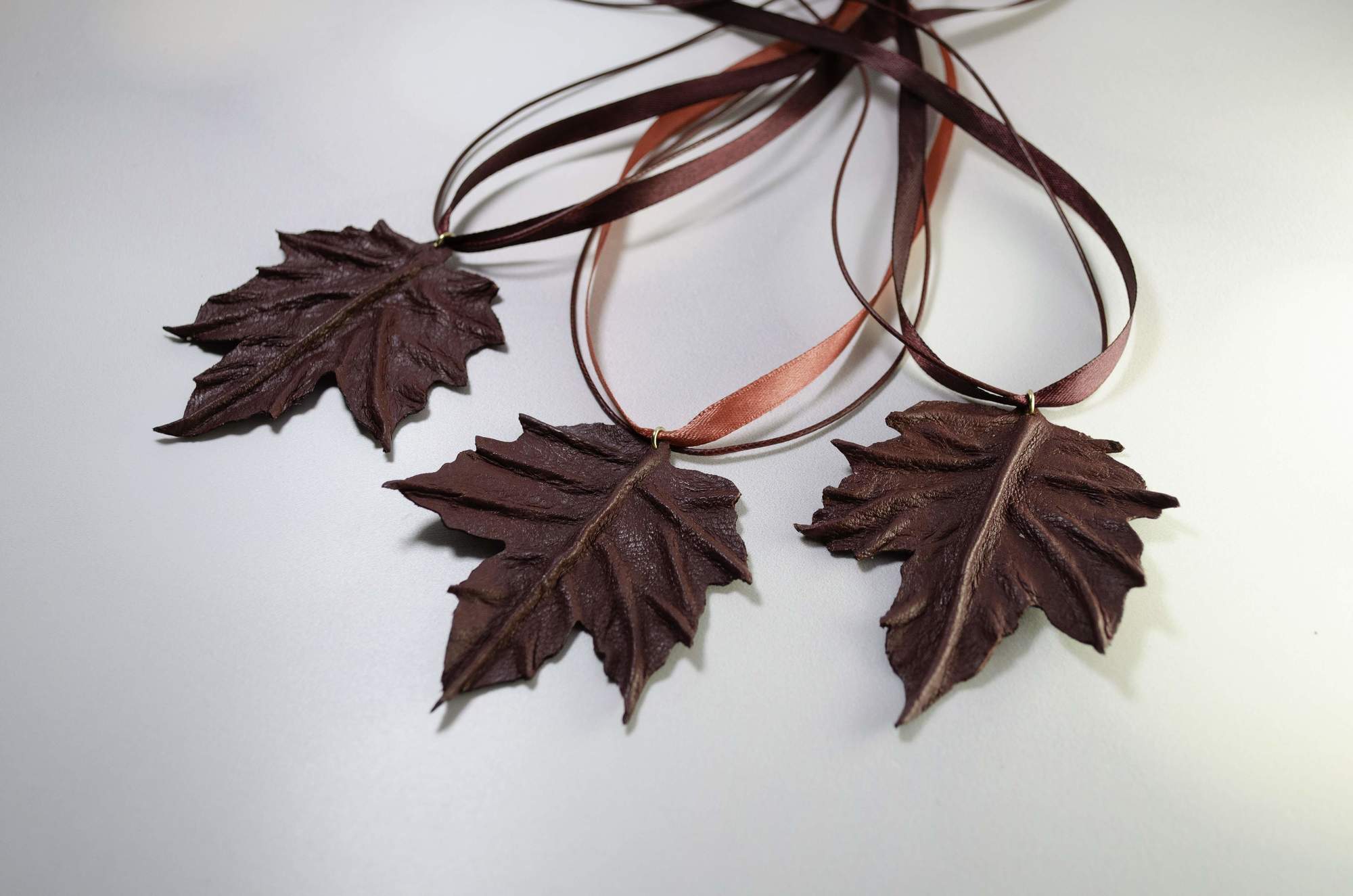 Кулон N21P7-8 Лист