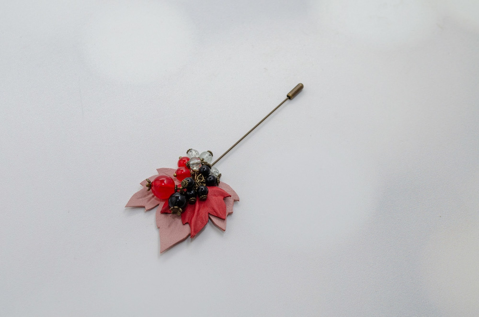 Брошь-игла B21NF13 ЛИСТЬЯ