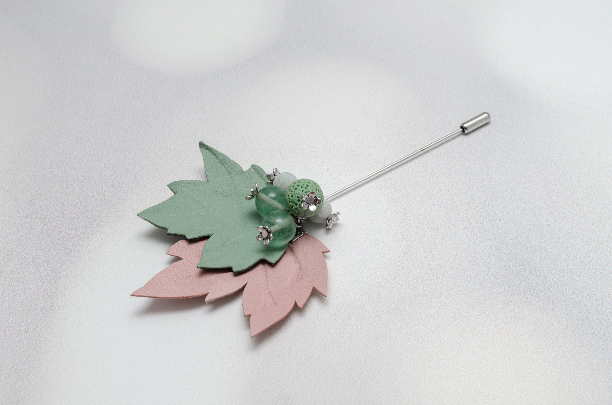 Брошь-игла B21NF16 ЛИСТЬЯ