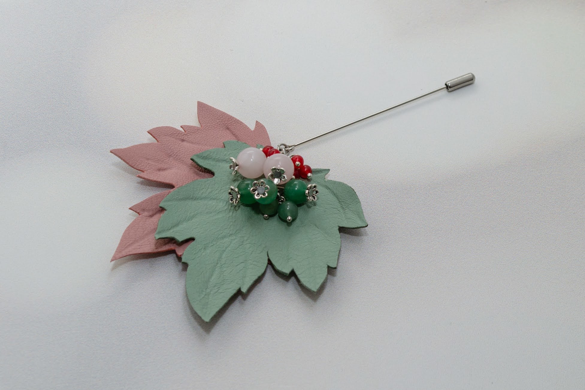 Брошь-игла B21NF17 ЛИСТЬЯ
