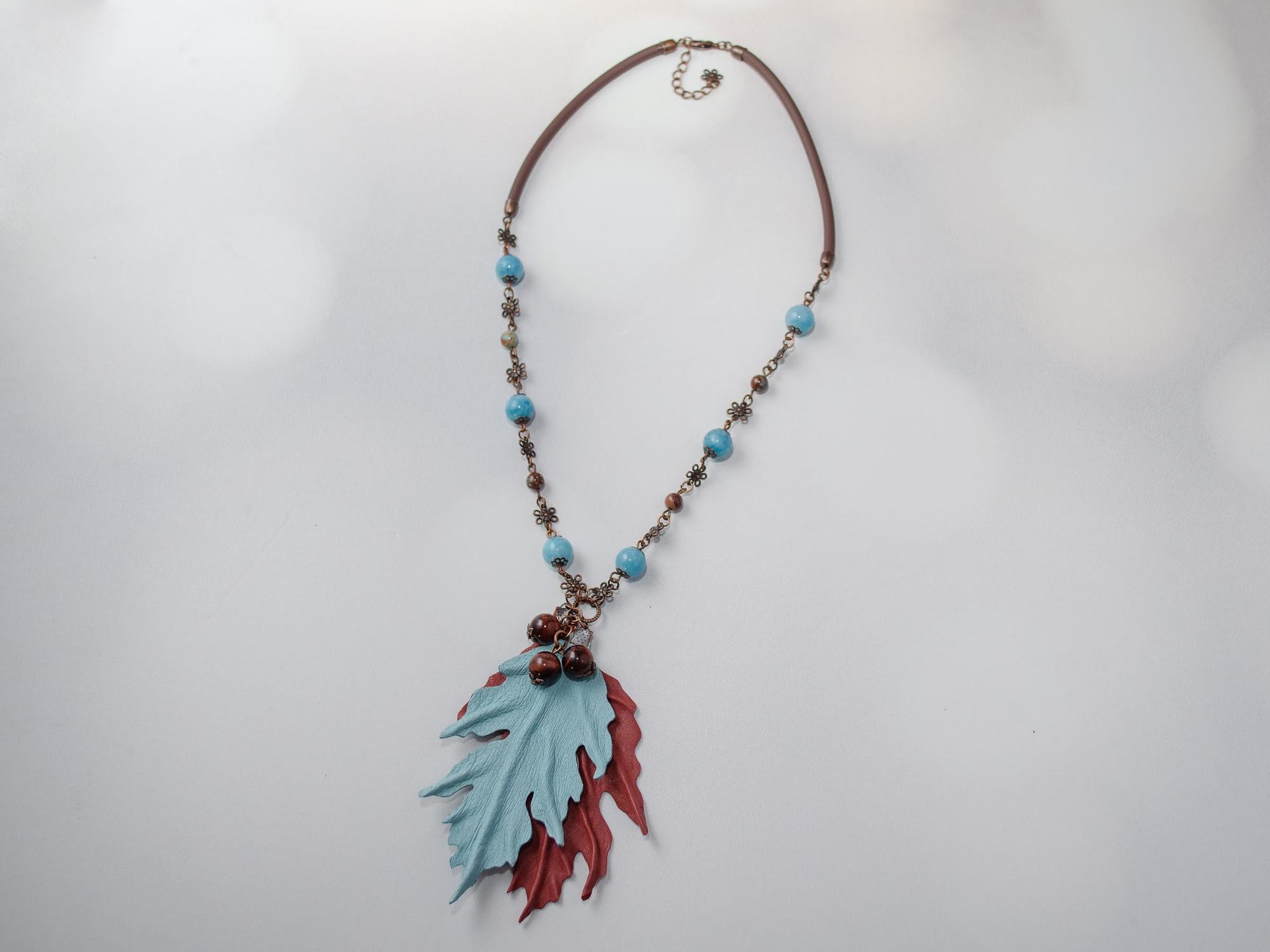 Листья и ягоды - колье SO-TC21F21