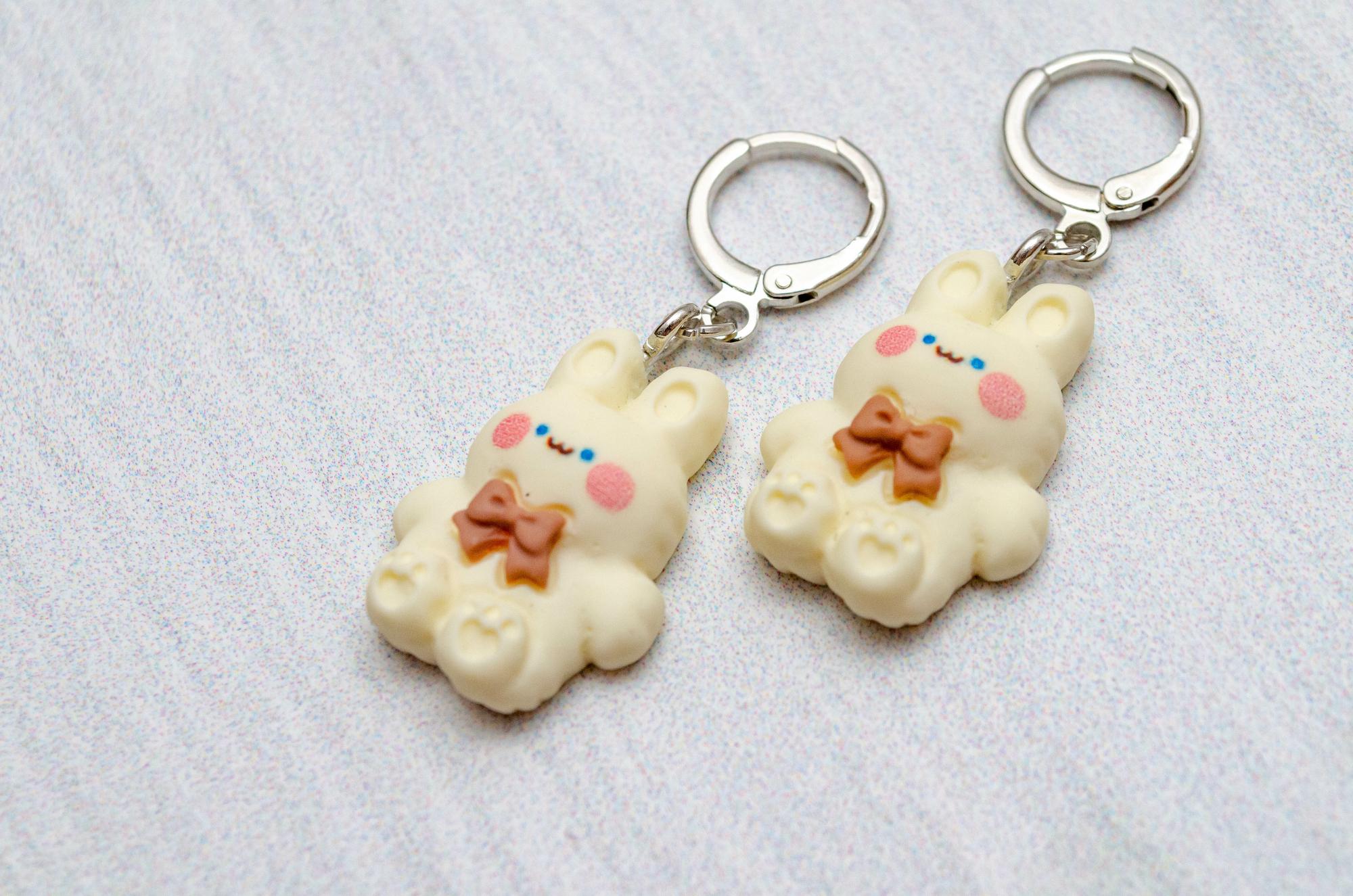 Серёжки с зайчиками K23E31