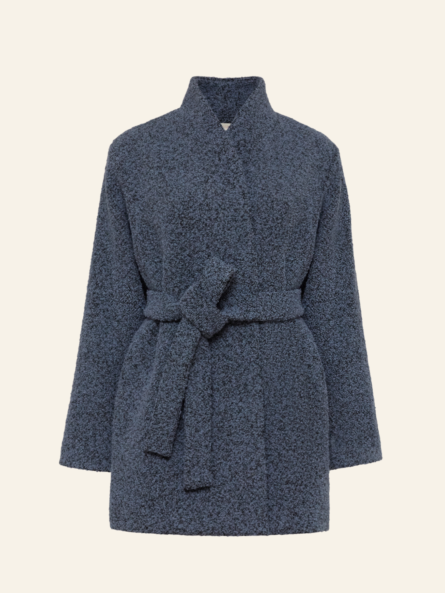 Укороченное пальто-халат из букле