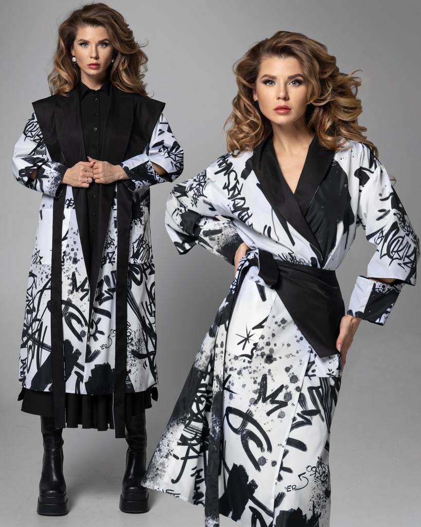 Двусторонний плащ (черно-белый принт)