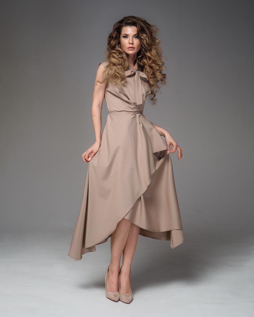 Платье на запах без рукава (бежевый)