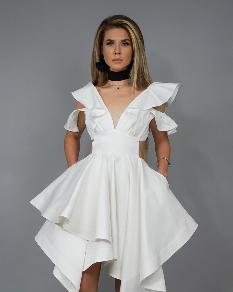 Платье приталенное с воланами мини (белый)