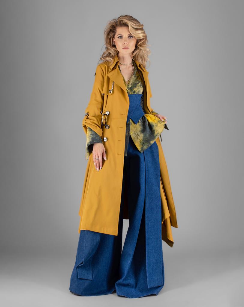 Тренч + джинсы + пояс + рубашка