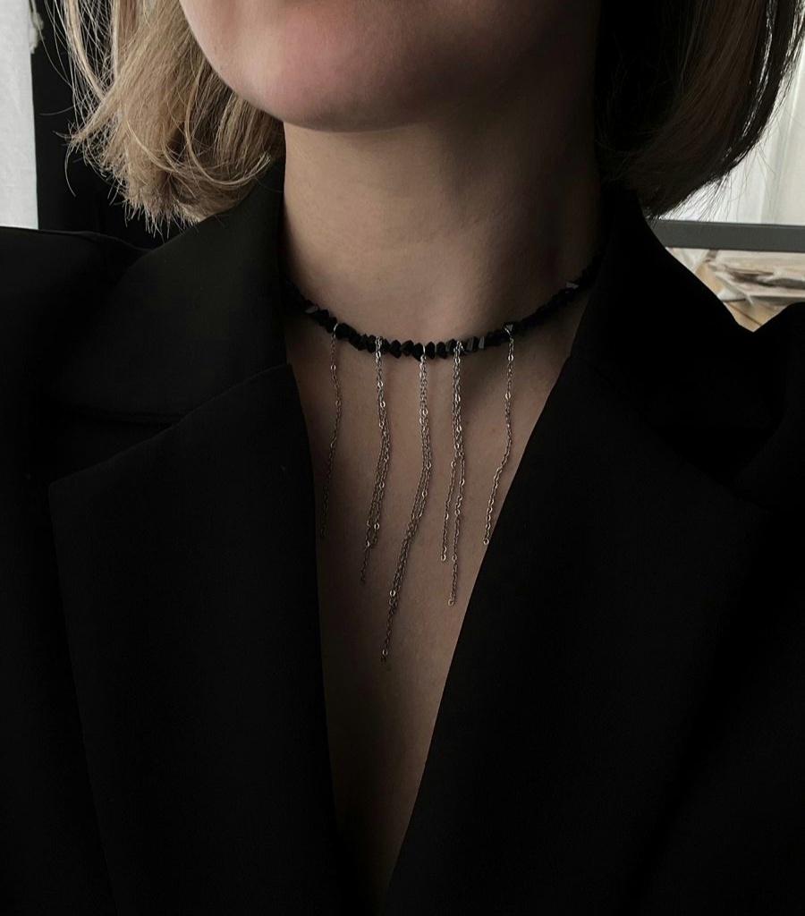 Чокер Shine в черном цвете с цепочками