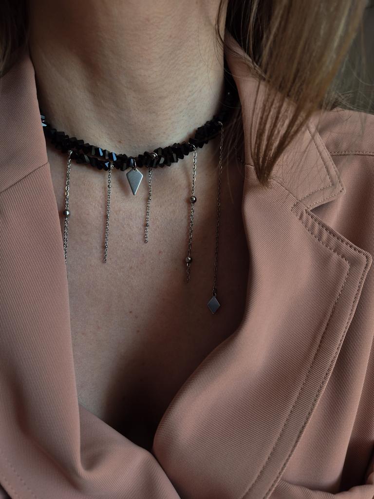 Многослойное колье с цепочками Black Shine
