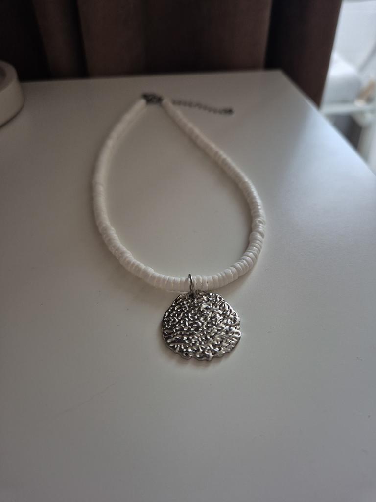 Чокер из ракушки Shell с подвеской