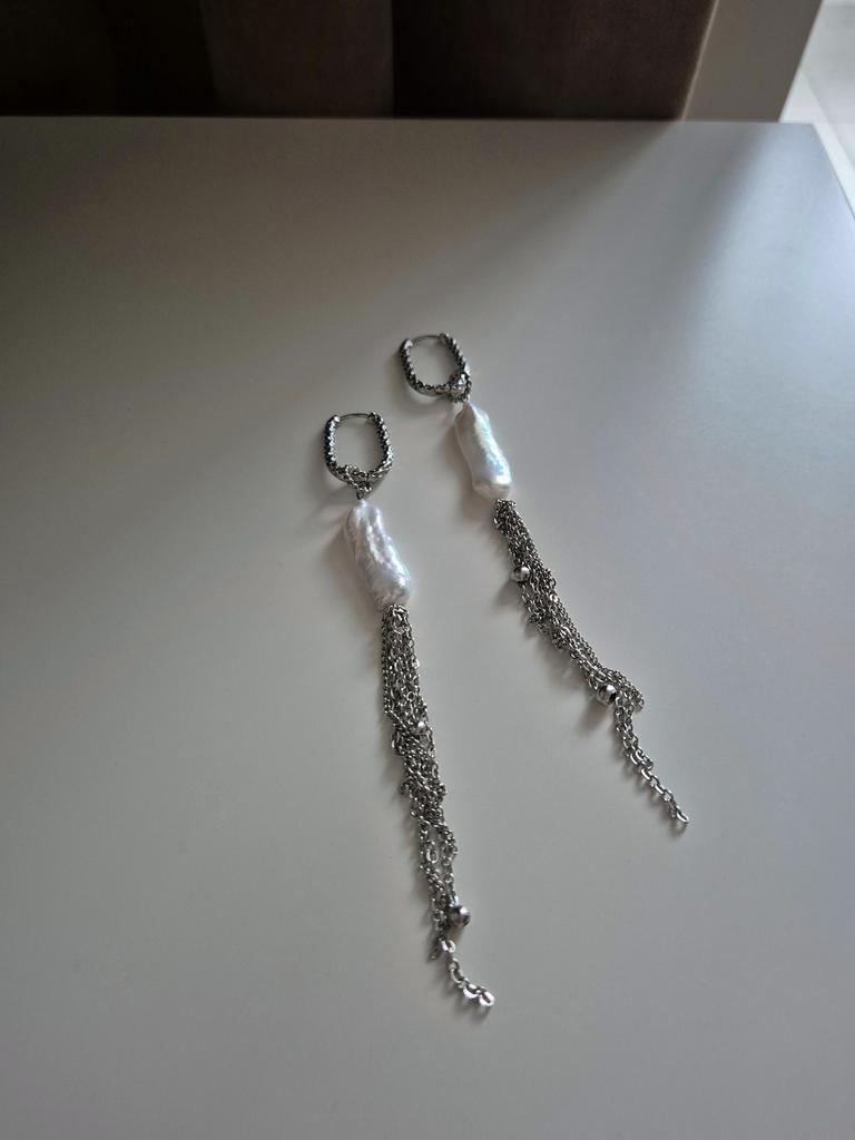 Серьги с натуральным барочным жемчугом и цепочками Baroque 3