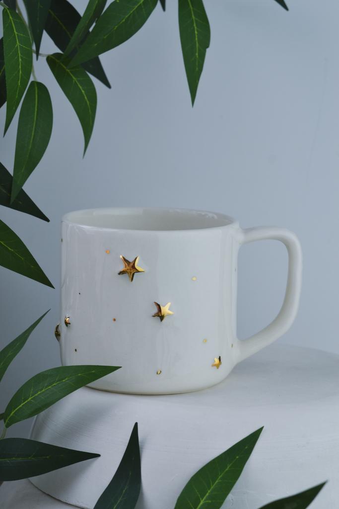 Кружка с золотыми звёздами